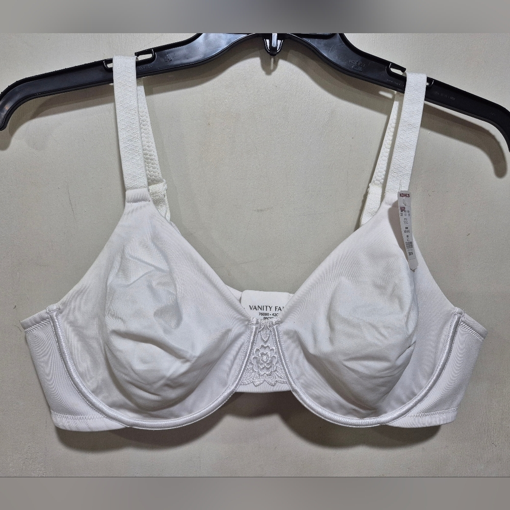 Vanity Fair Elegant White Bra NWT